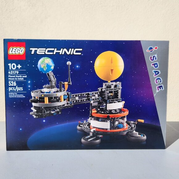 42179 LEGO Technic Planet Earth Moon Sun in Orbit Building Set Outer Space Solar - Picture 7 of 16